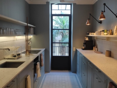 Réhabilitation menuiseries acier par SFML à la Fondation Meyer Marseille.