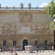 Pose de menuiseries en acier et portes vitrées à l'Hôtel des Monnaies à Avignon face au Palais des Papes par SFML.